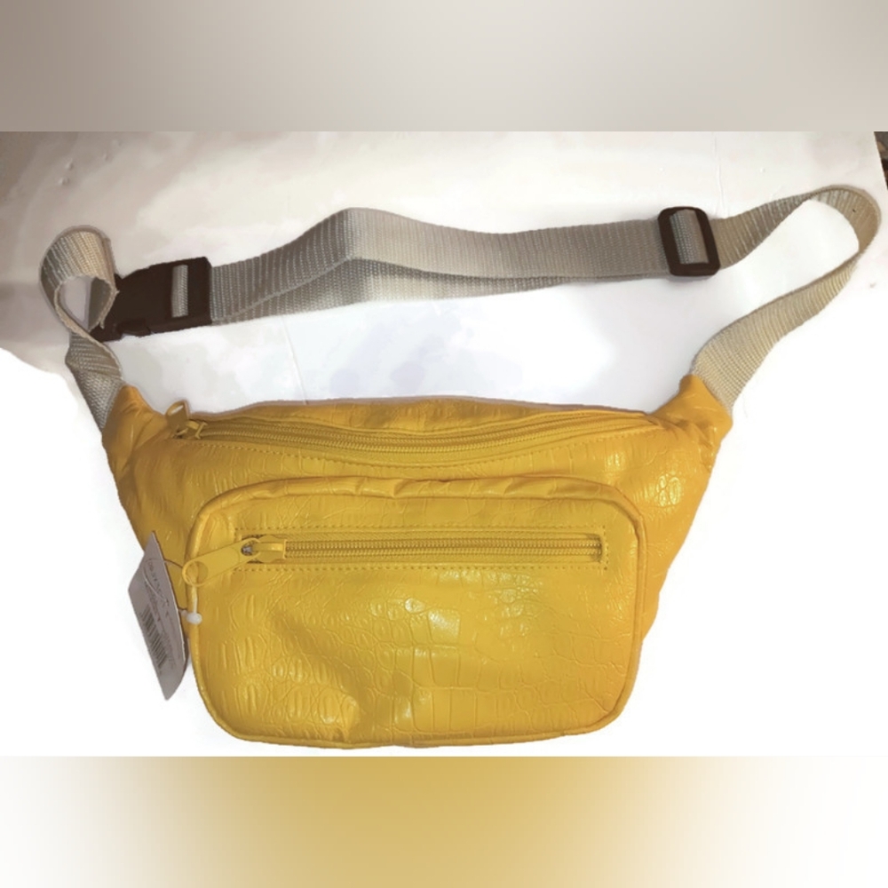 - WOMEN'S SLING or WAIST BAG, Yellow 2 zipper pockets 36" adjustable strap